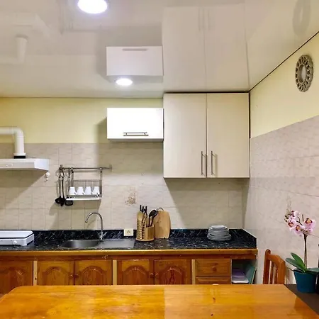 Apartamento Two Bedrooms And A Lounge 2с *
